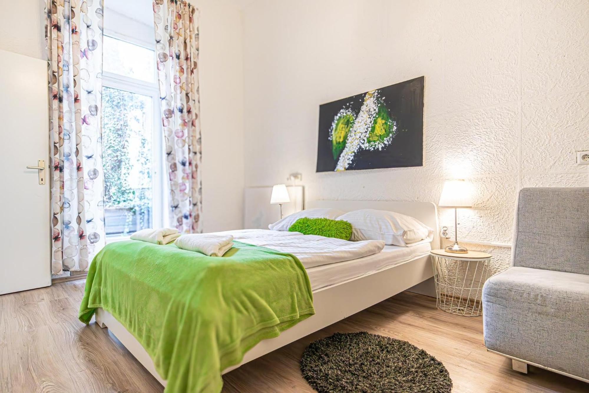 Simple Apt W Full Kitchen Wiener Stadthalle Ngoại thất bức ảnh