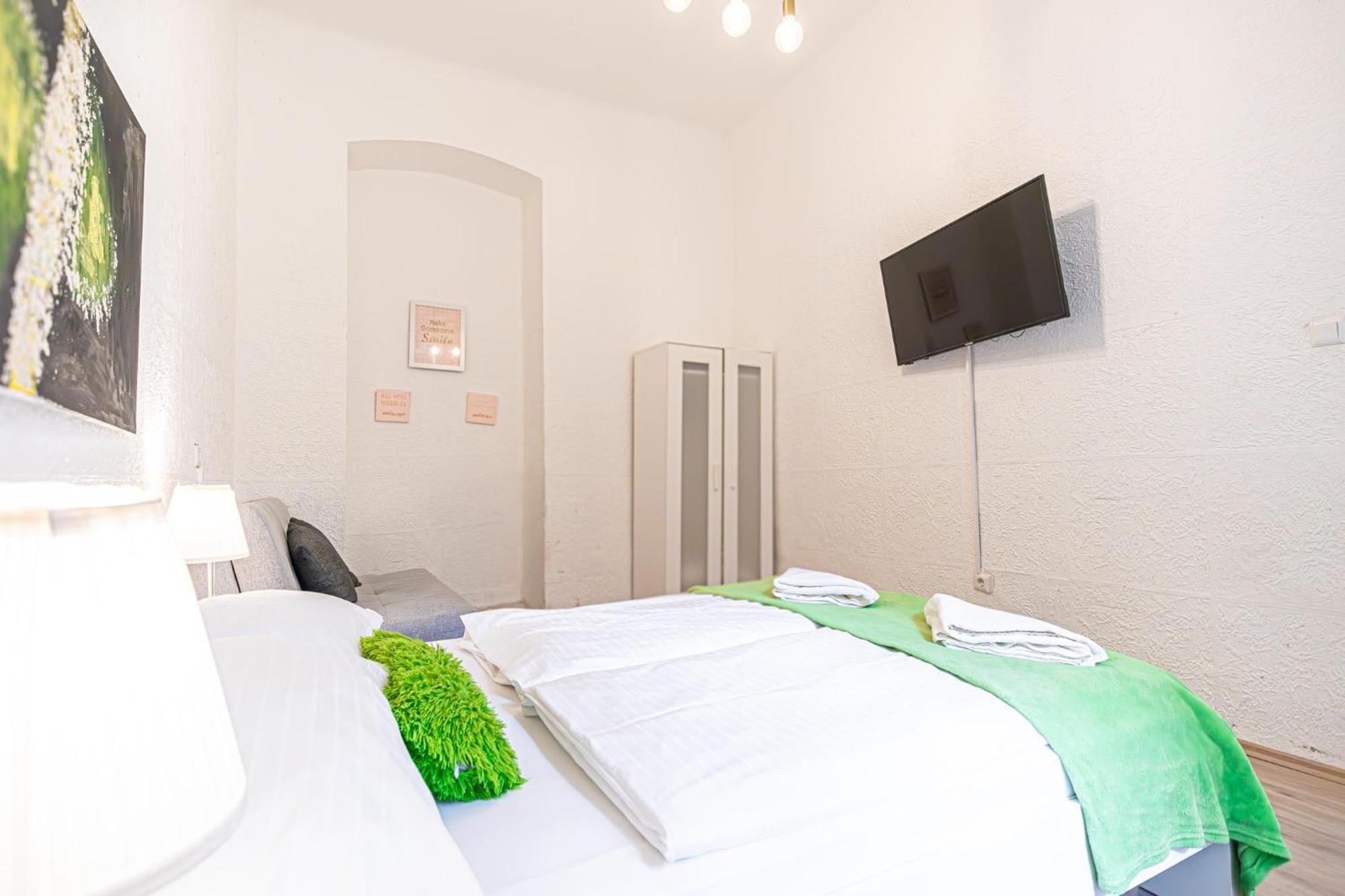 Simple Apt W Full Kitchen Wiener Stadthalle Ngoại thất bức ảnh